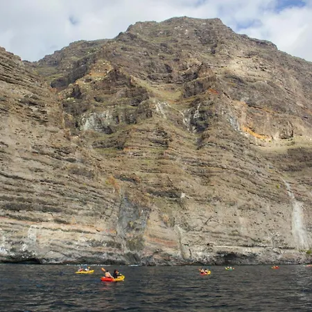 Cerca De La Playa * Santiago del Teide